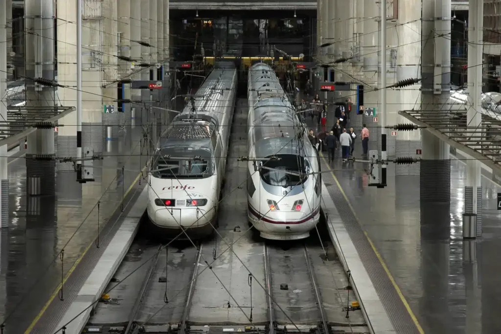 Estación de tren - AVE - CertificadoElectronico.es