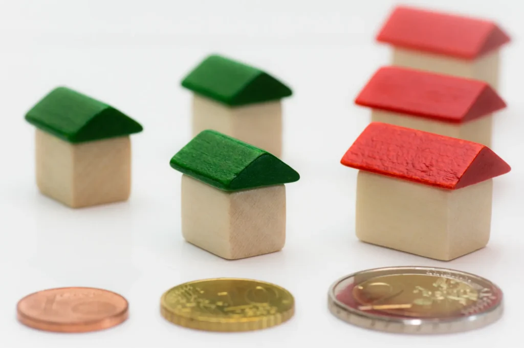 Casa de madera y monedas - concurso de acreedores - apudacta.com