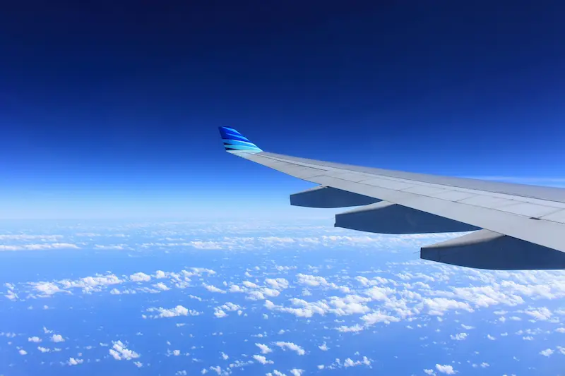 Avión - low cost - apudacta.com